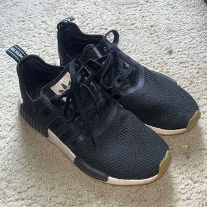 Black/white ADIDAS primeknit NMD 9.5 US Mens